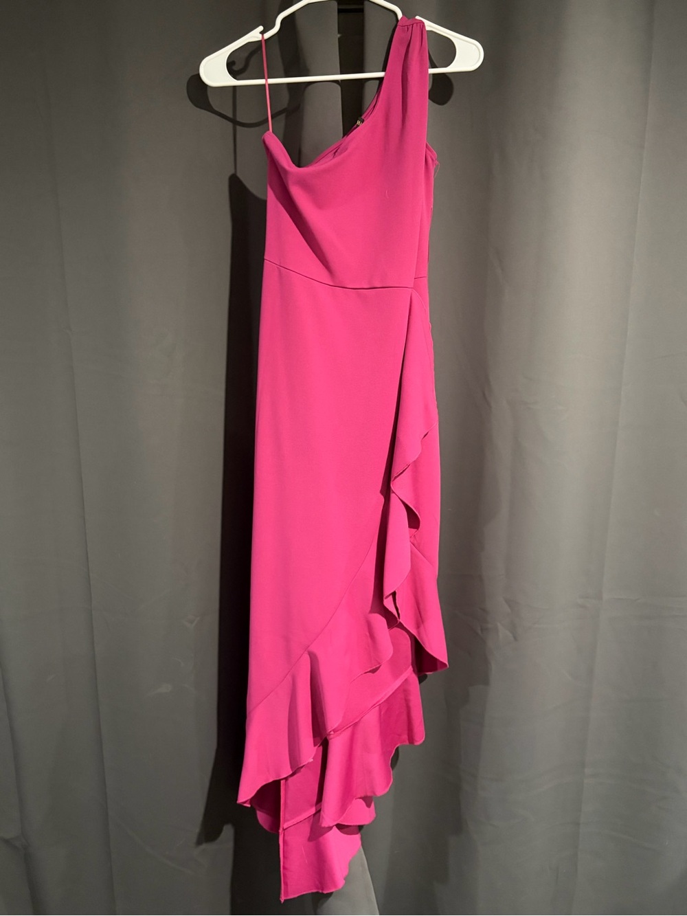 MUSHARE One-Shoulder Magenta Asymmetric Ruffle Dress